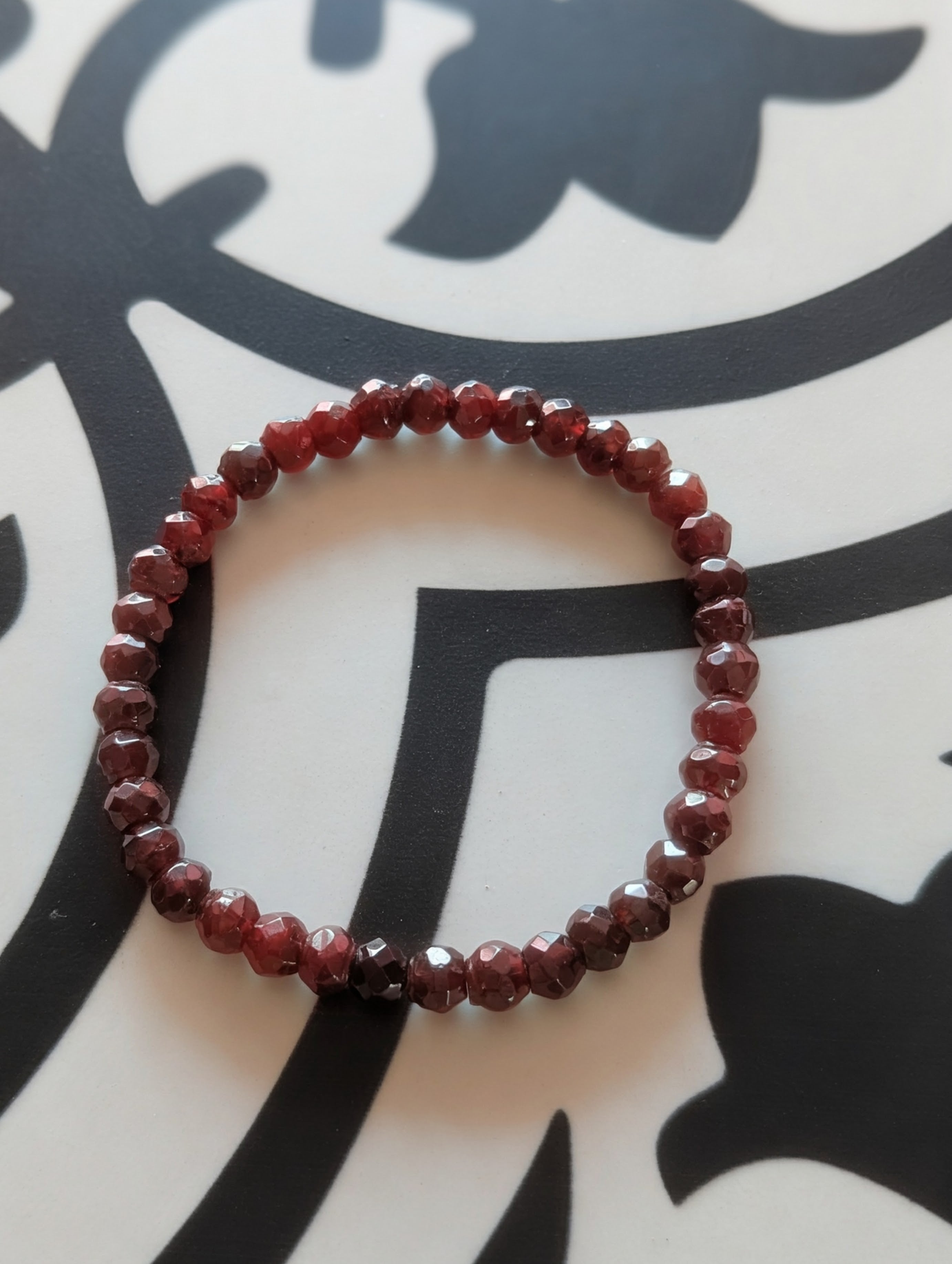 Garnet stretch bracelet