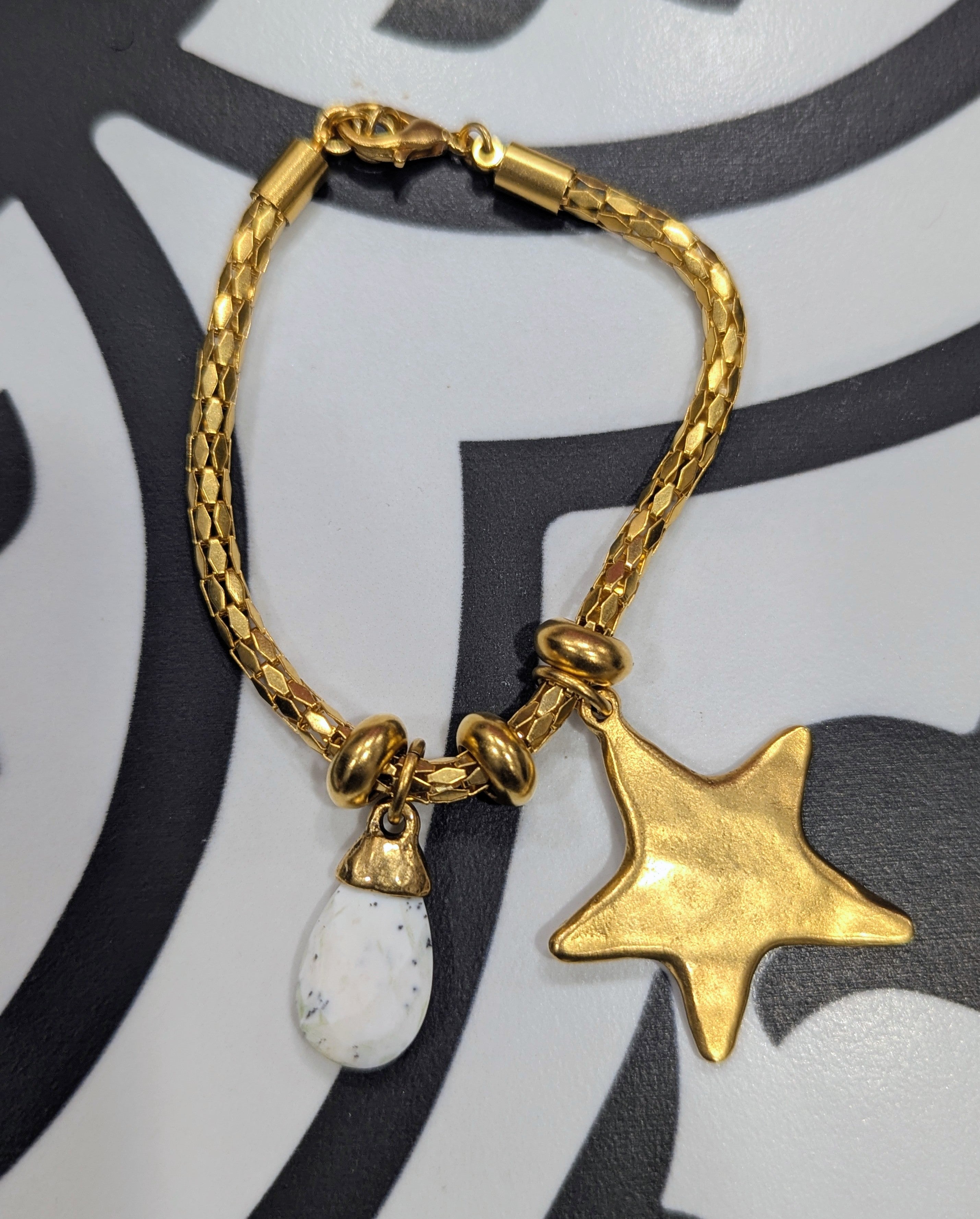 Star charm bracelet
