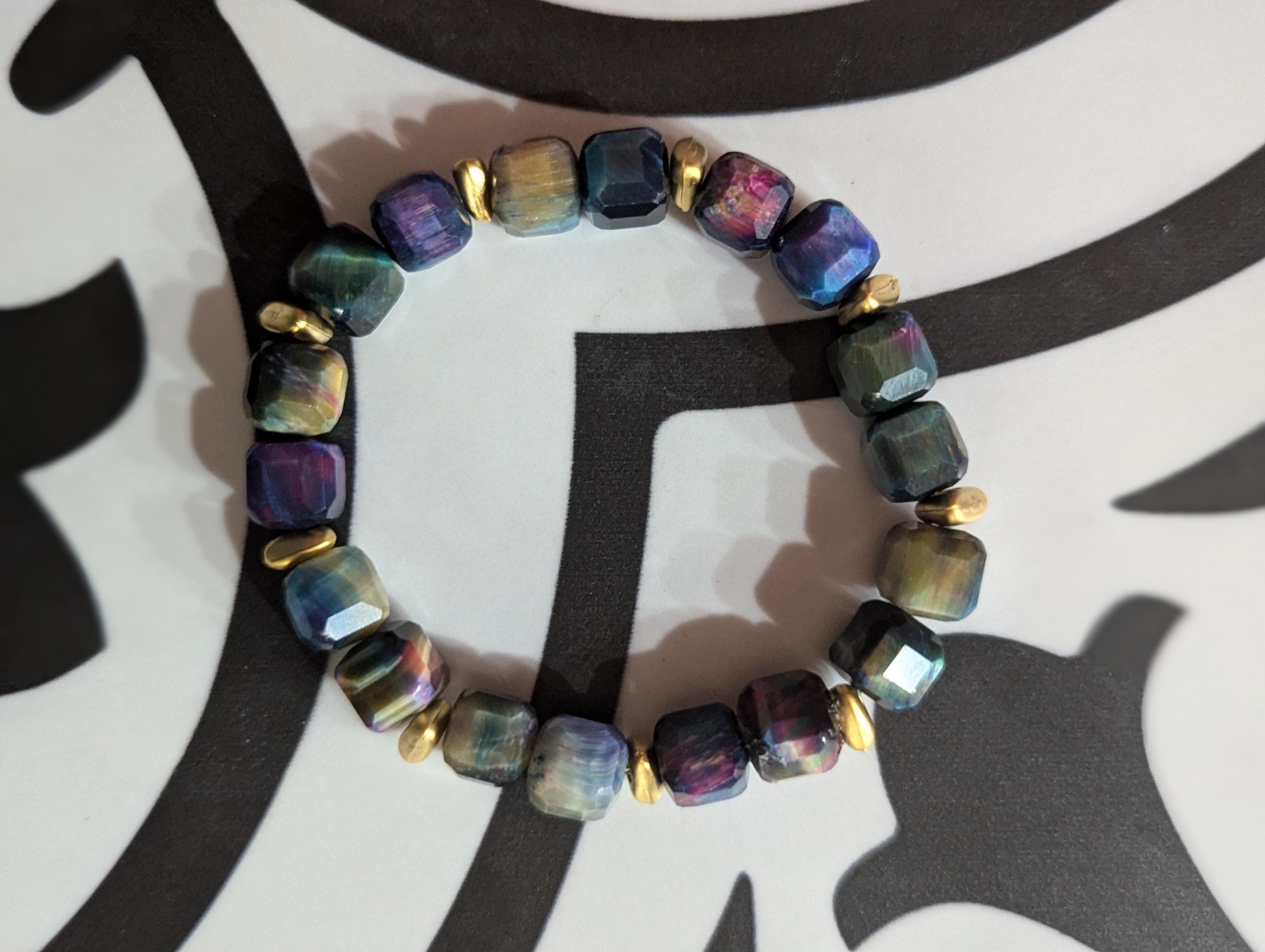 Cubed multicolor Tigereye beaded stretch bracelet