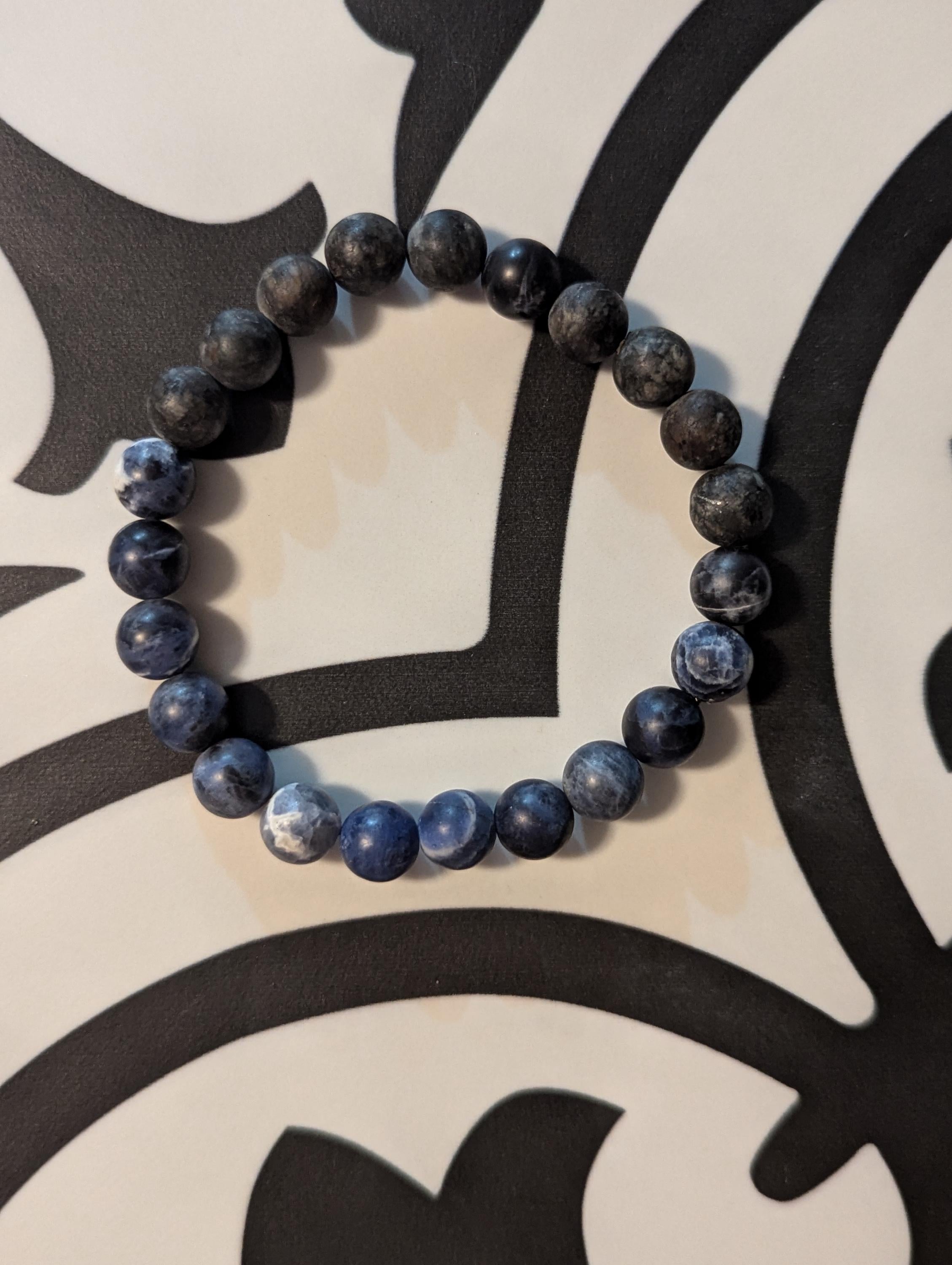Mens sized Matte Sodalite and Black Labradorite beaded bracelet