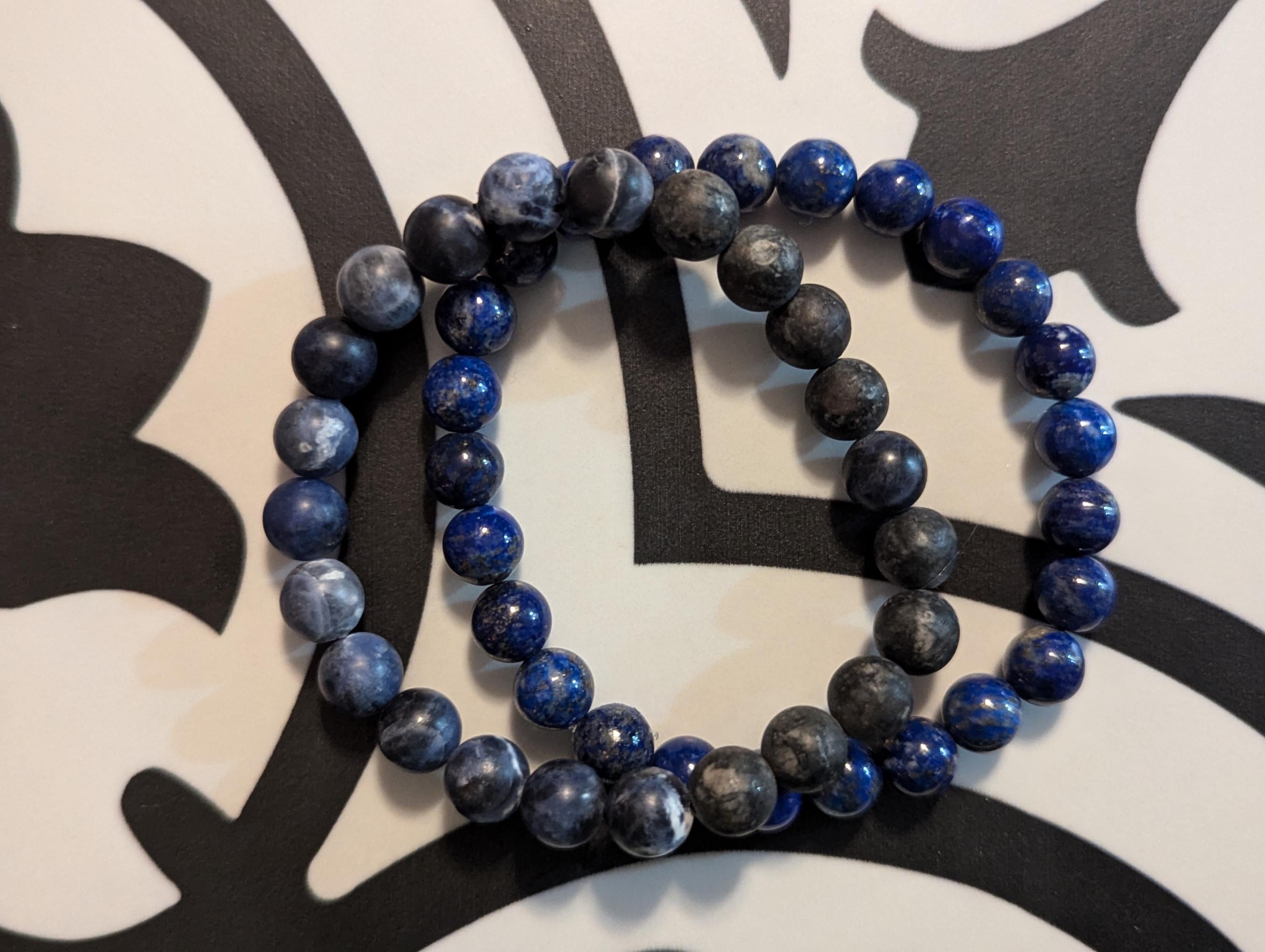 Mens sized Matte Sodalite and Black Labradorite beaded bracelet